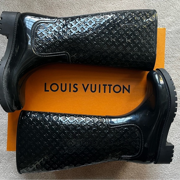 Louis Vuitton Rubber Boots, 38, Black Monogram - Picture 10 of 14